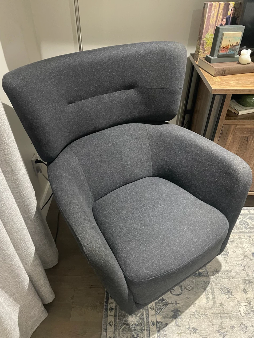 Couch and Chair(Excellent Condition) - photo 2
