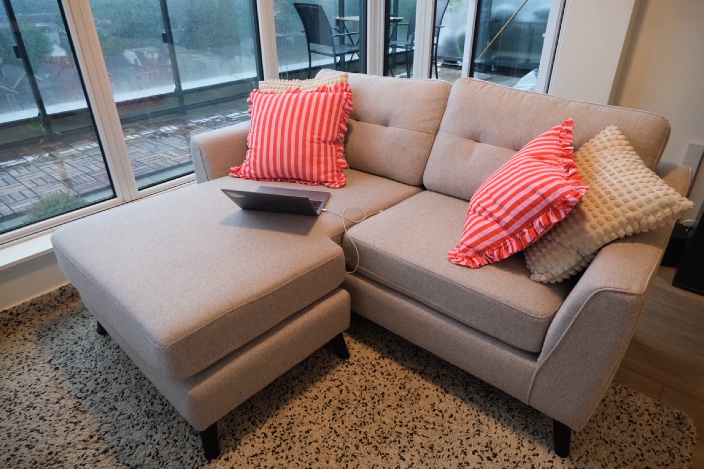 Sectional Sofa with Chaise