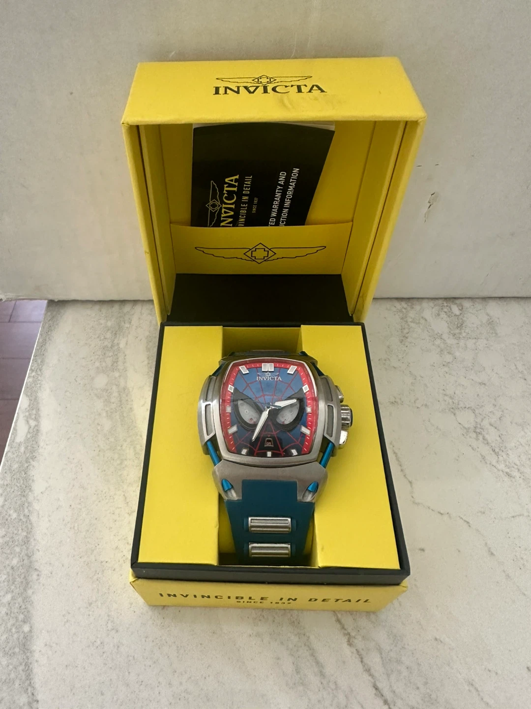 Invicta Spider-Man Watch model 42042 (NEW CONDITION)