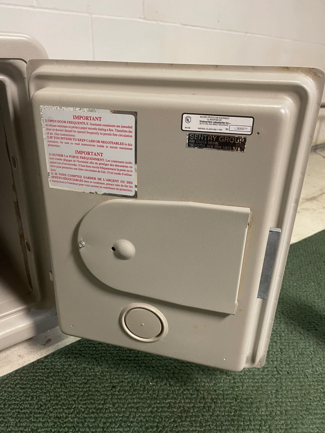 SENTRY safe - photo 5