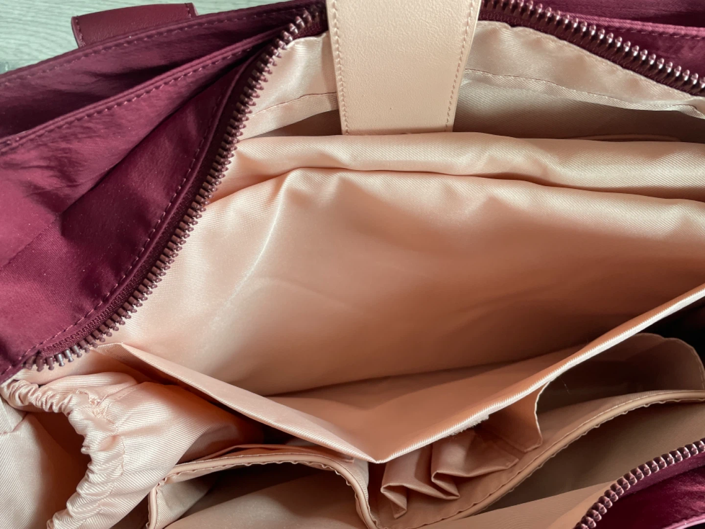 Poppy & Peonies Daily Tote in Berry - photo 2