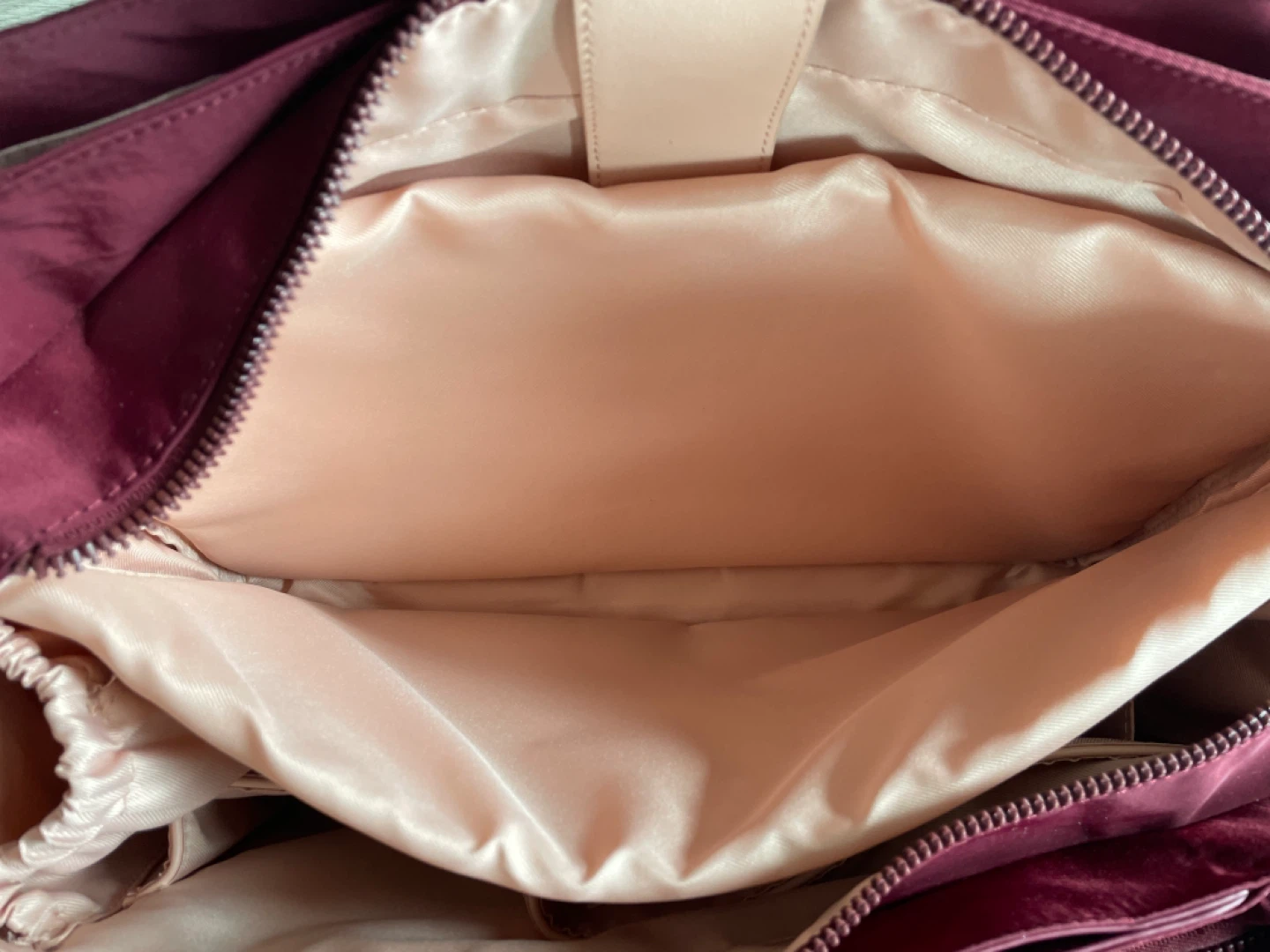 Poppy & Peonies Daily Tote in Berry - photo 3