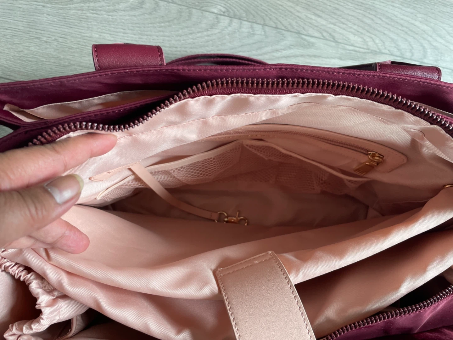 Poppy & Peonies Daily Tote in Berry - photo 4