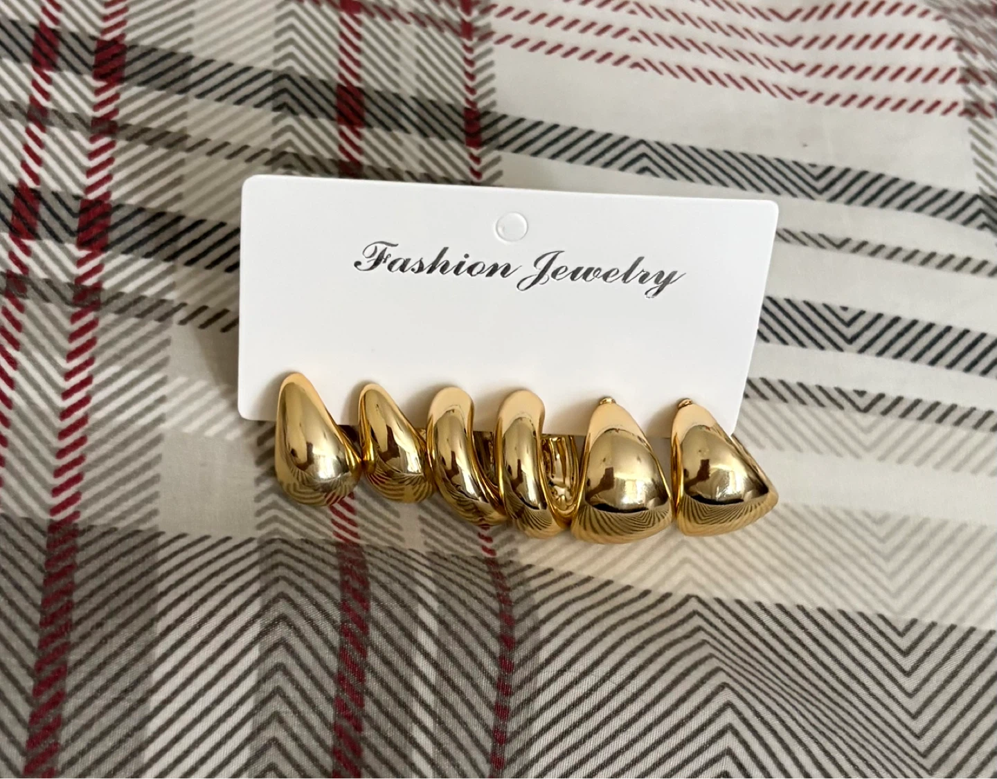 Gold Tone Hoop Earrings Set-Light Water Drop Hoop Earrings