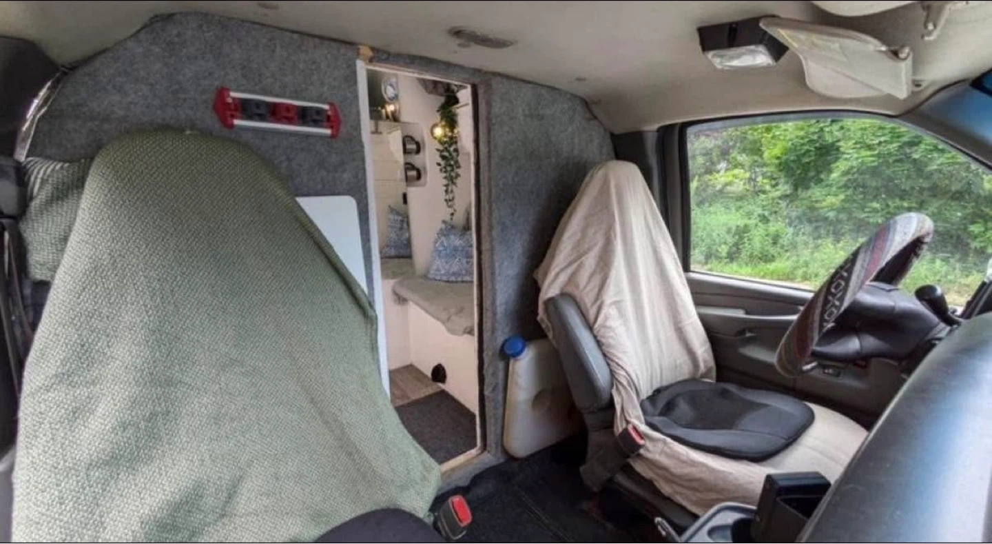 GMC Conversion Van - Camper - photo 2