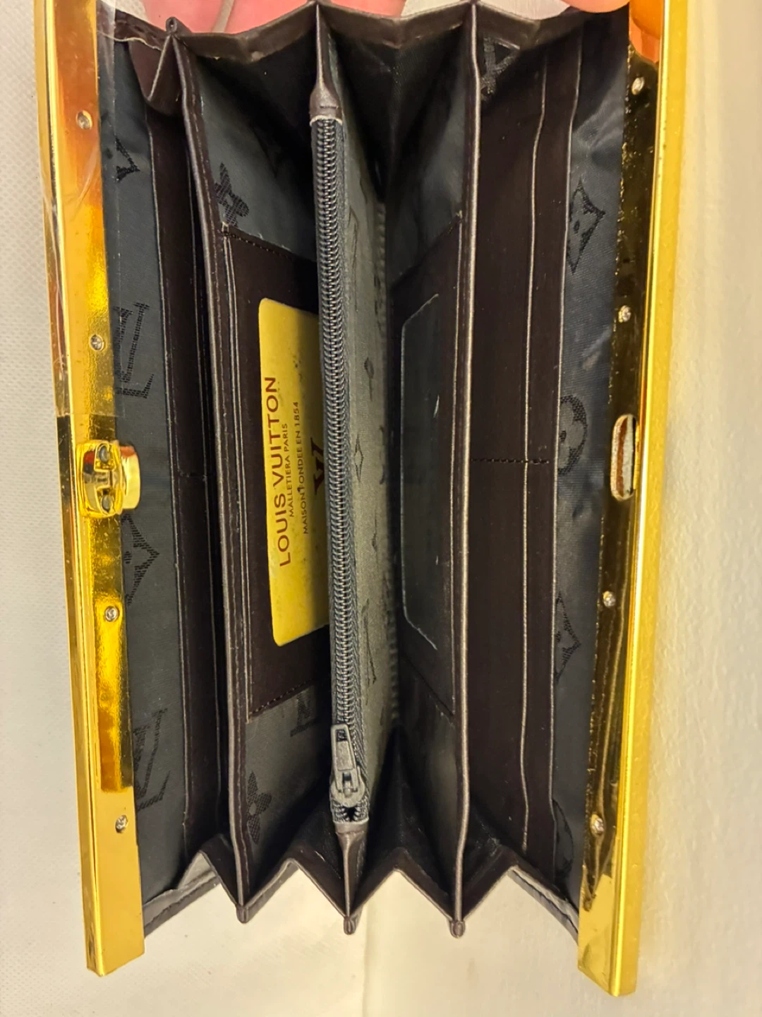 Louis Vuitton Clutch Wallet - photo 2