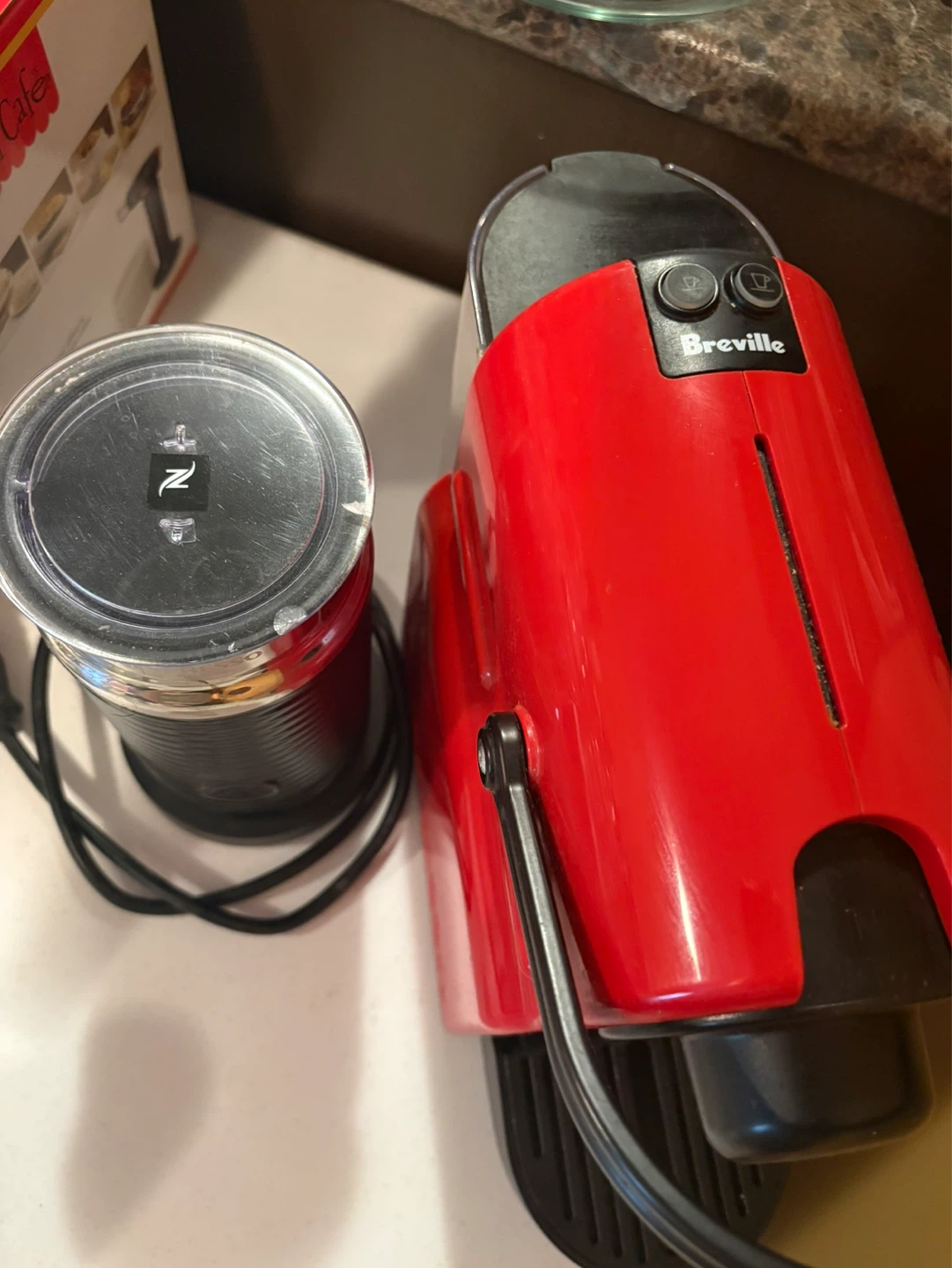 Breville Nespresso Coffee Machine with Milk Frother - photo 3