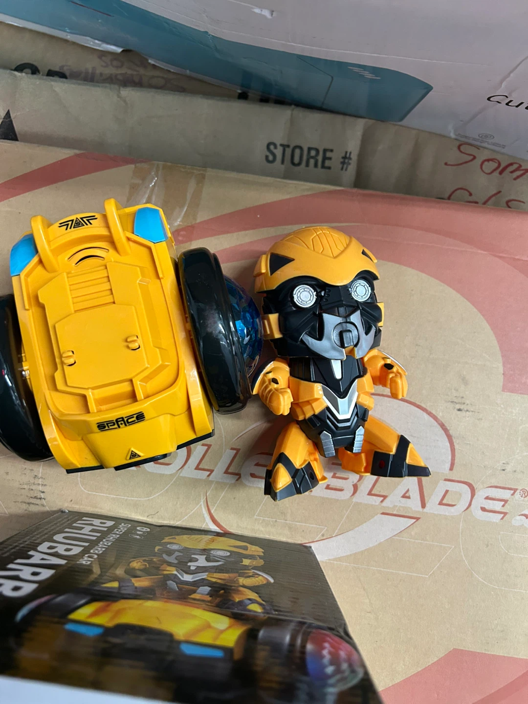 Super Rhubarb Car Robot Toy - photo 2
