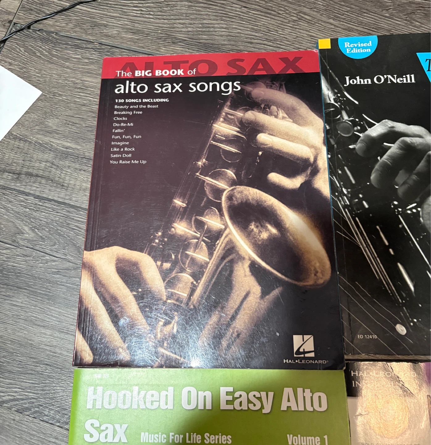 4 Alto Sax Music Books - photo 2