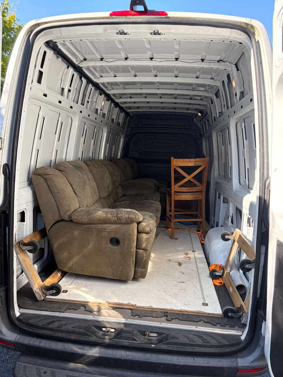 🚚 Furniture Moving Service – Fast, Safe & Affordable! - photo 3