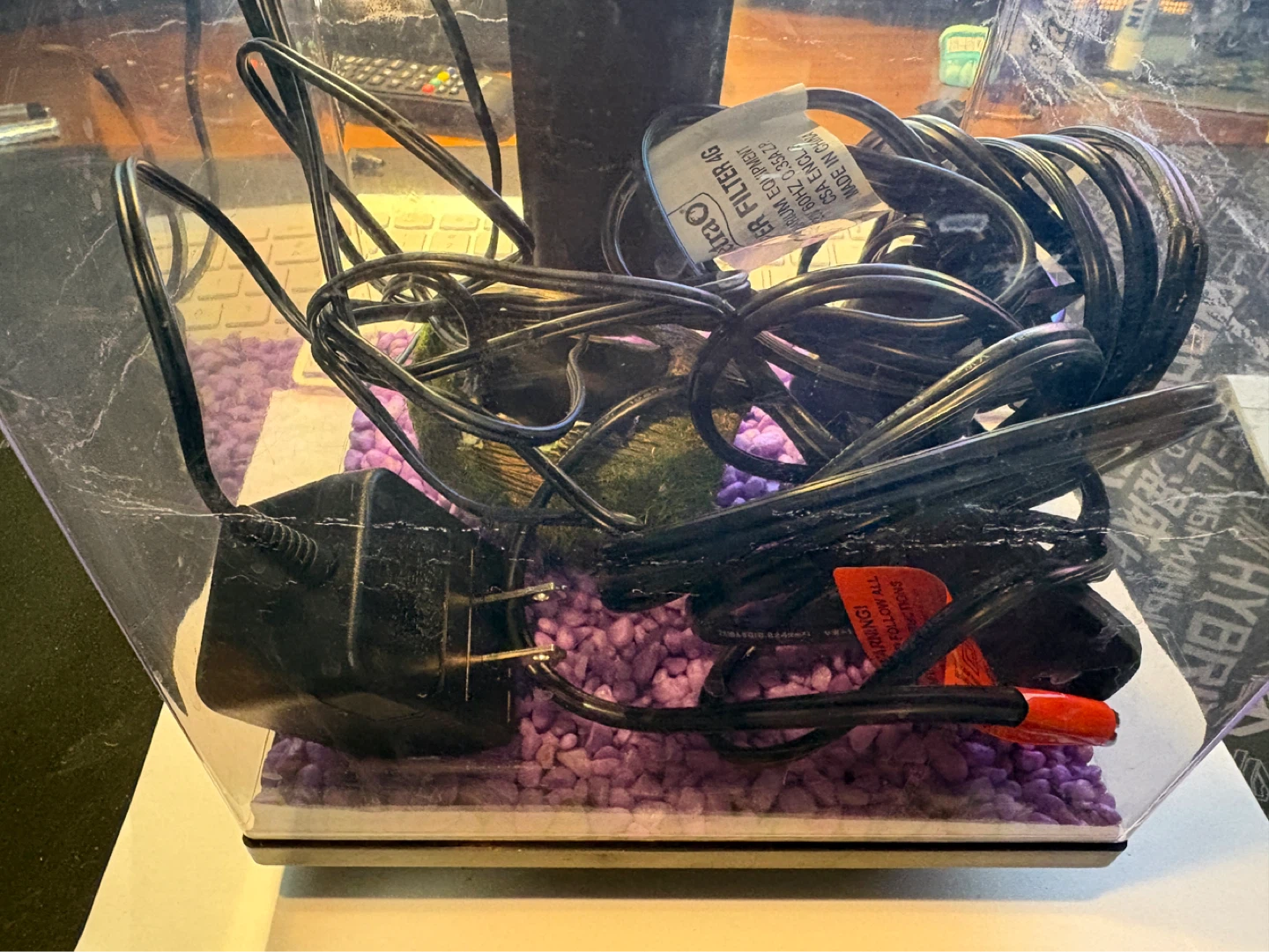 Small Hexagonal Fish Tank - photo 3