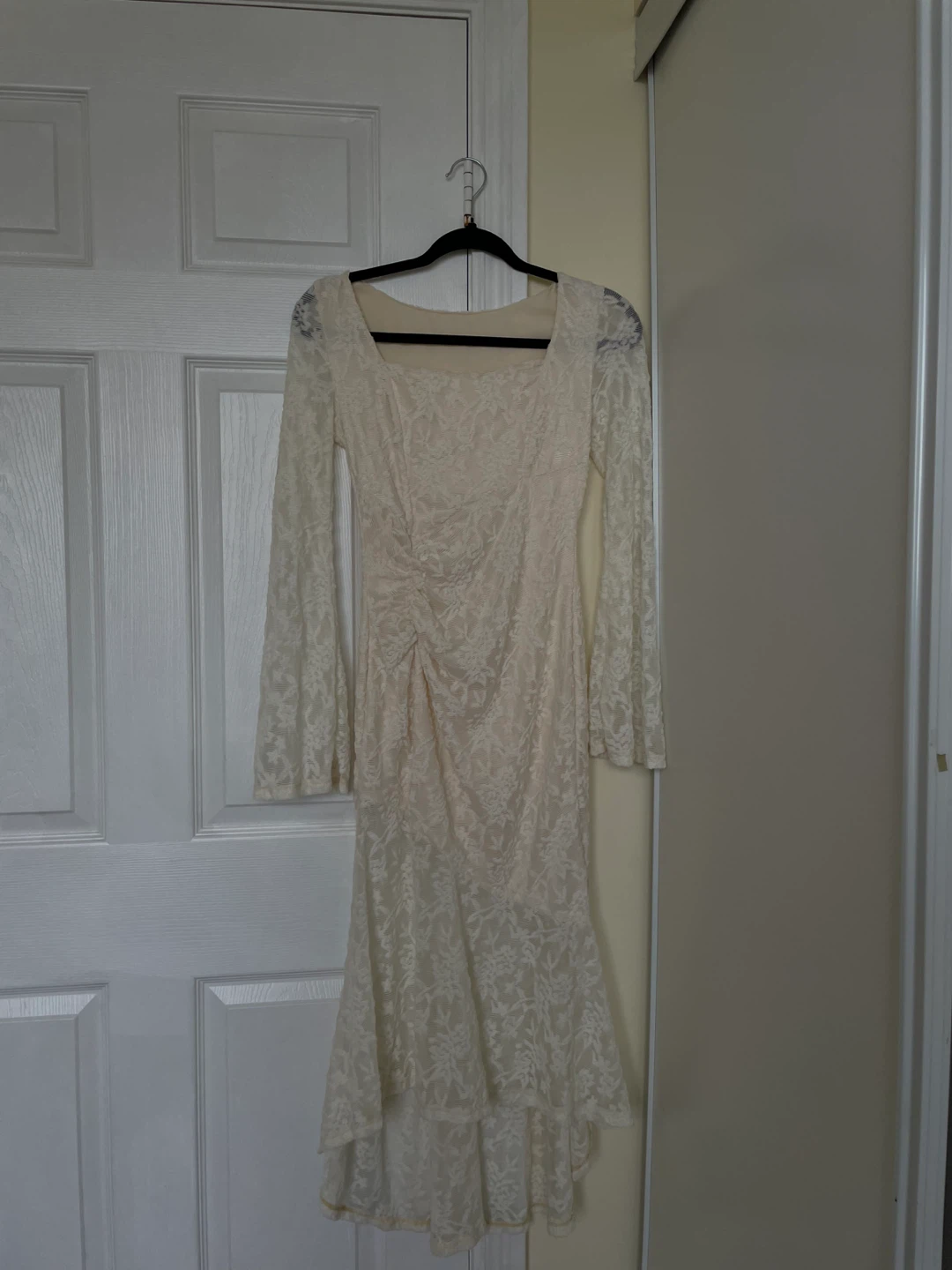 White Lace Long Sleeve Dress