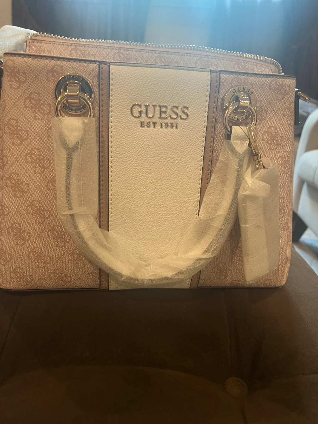 Brand new Guess satchel bag. - photo 2