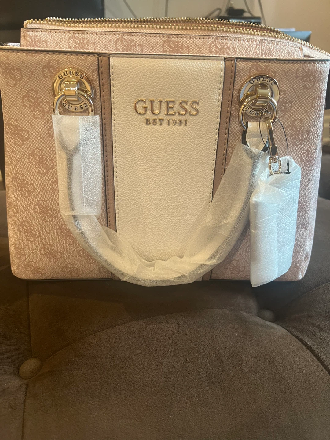 Brand new Guess satchel bag. - photo 3