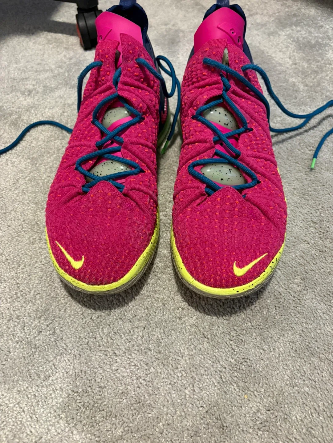Nike LeBron 18 Basketball Shoes