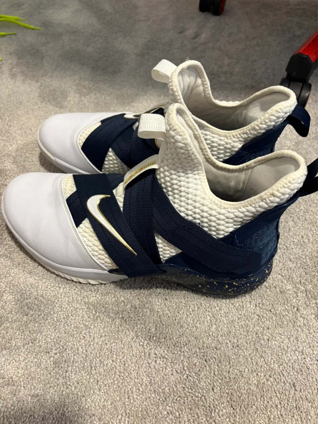 Nike LeBron Witness 3 Basketball Shoes