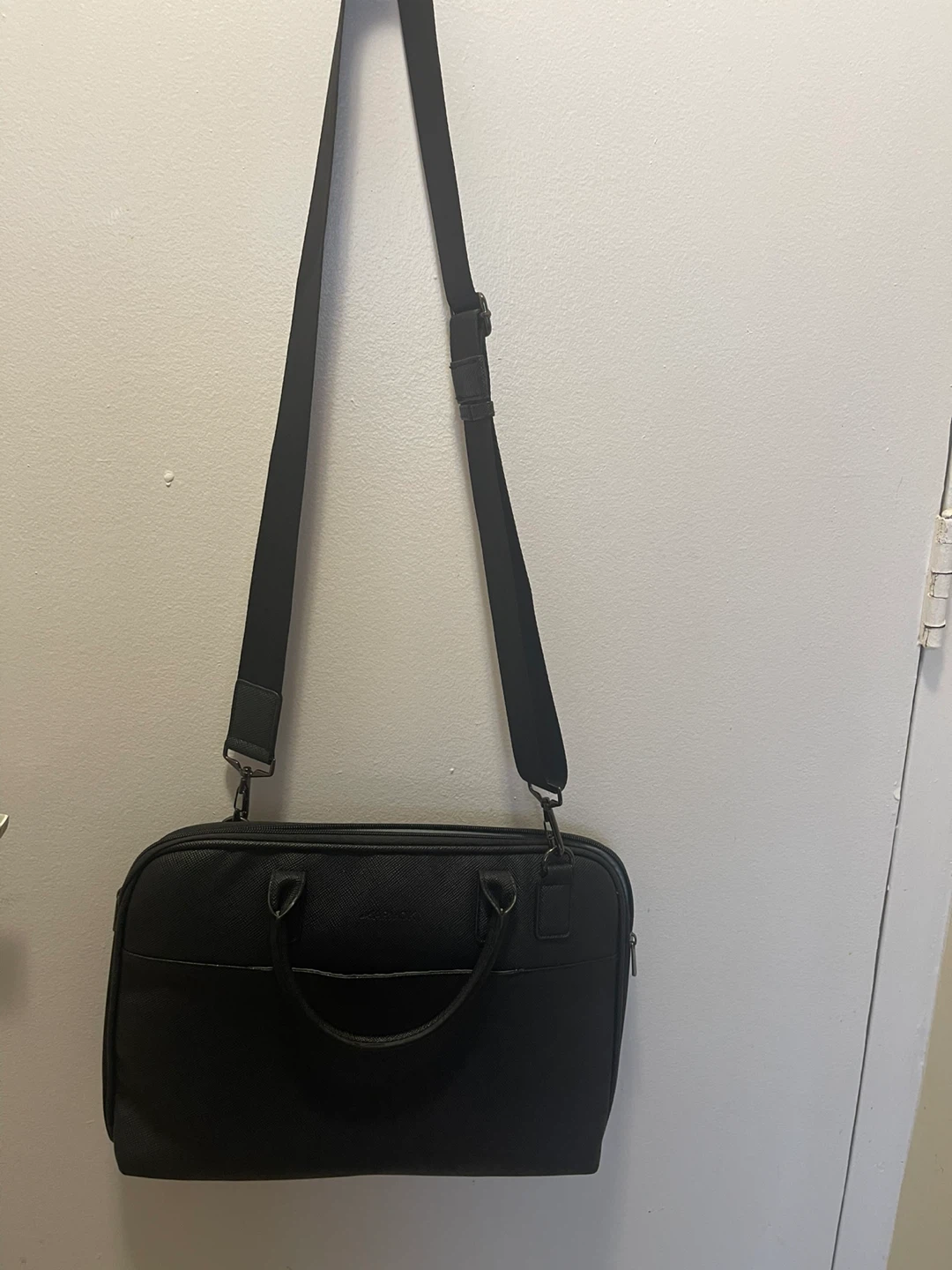 CARVOK Black Faux Leather Briefcase with Shoulder Strap - photo 4