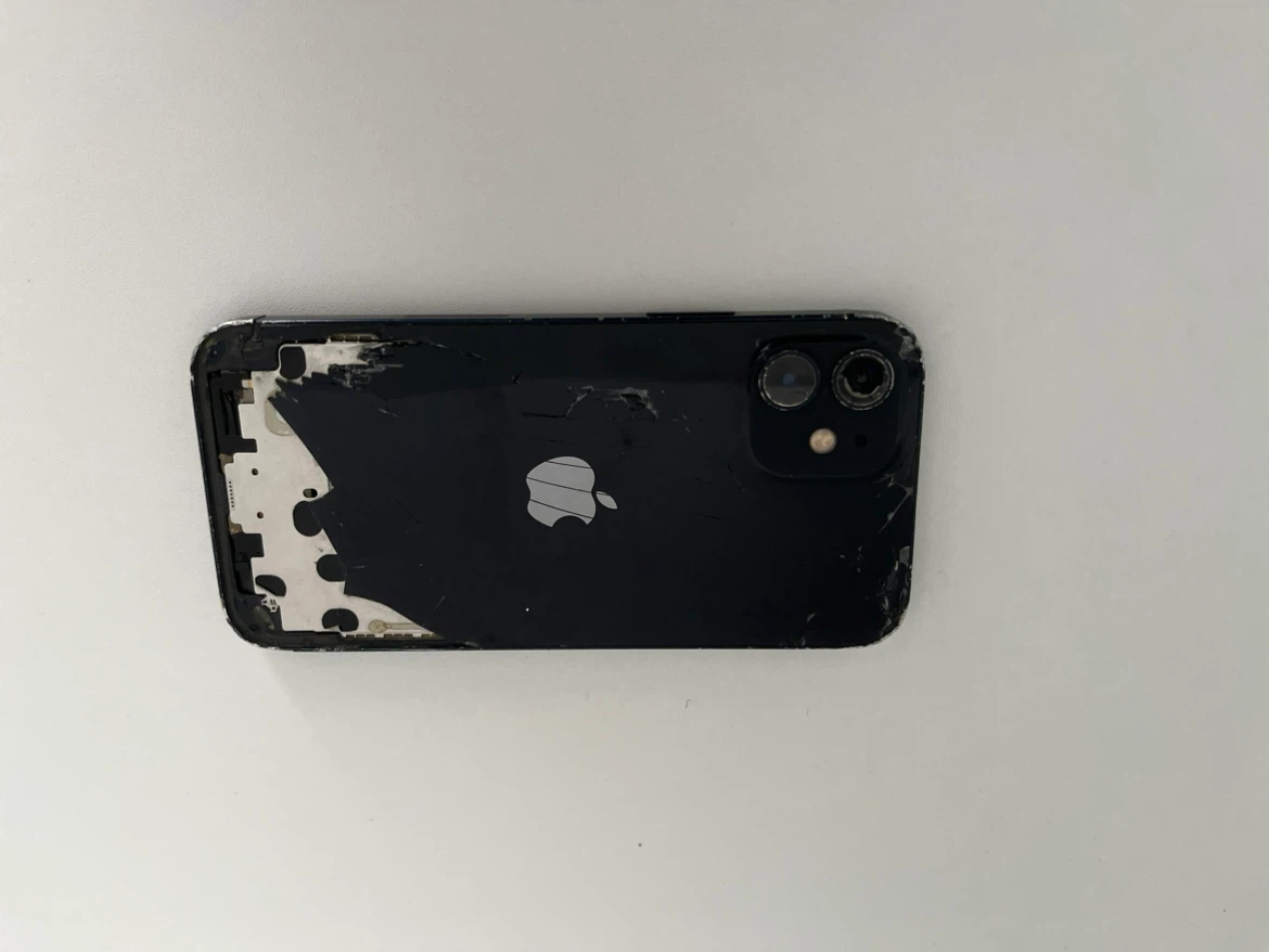 Apple iPhone 12 Black - Damaged