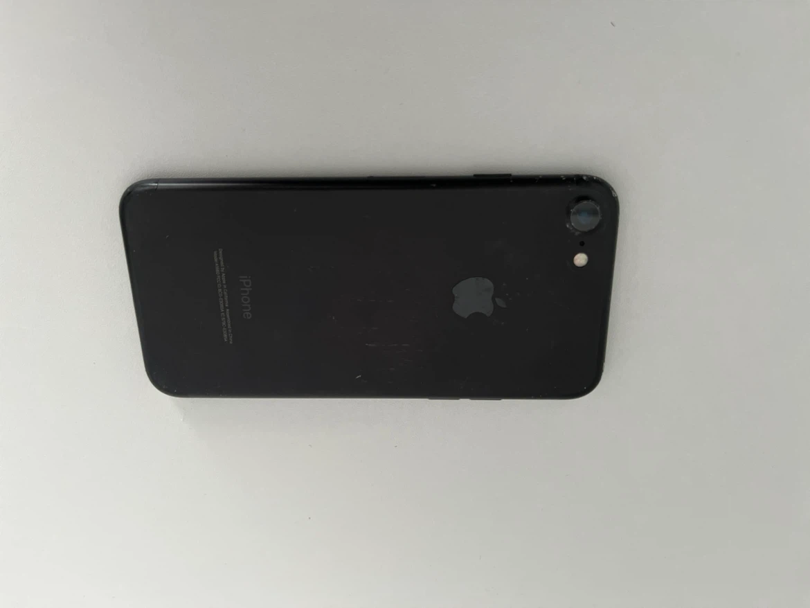 iPhone 7 Black - photo 2
