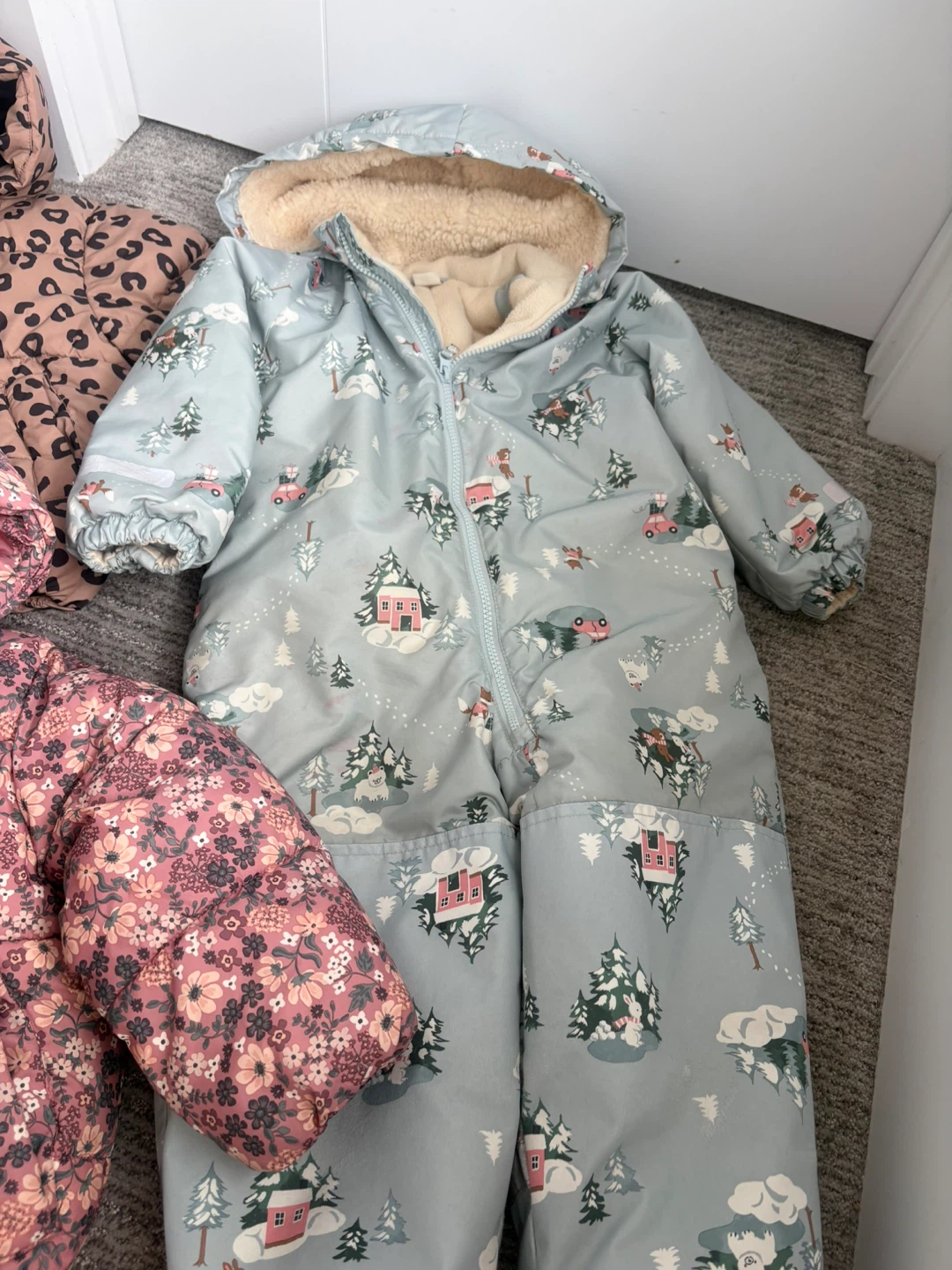 Kids Winter Clothing Bundle: Jackets, Snowsuit & Boots - photo 3