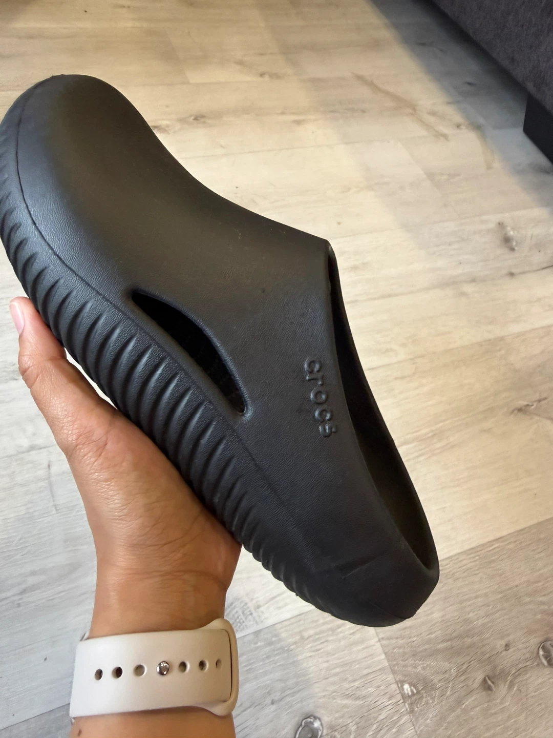 Crocs black mellow recovery slide- M7- W9