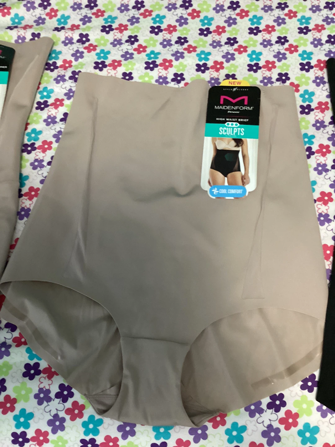 Maidenform Sculpt High Waist Thigh Slimmer & Cami Set - photo 5