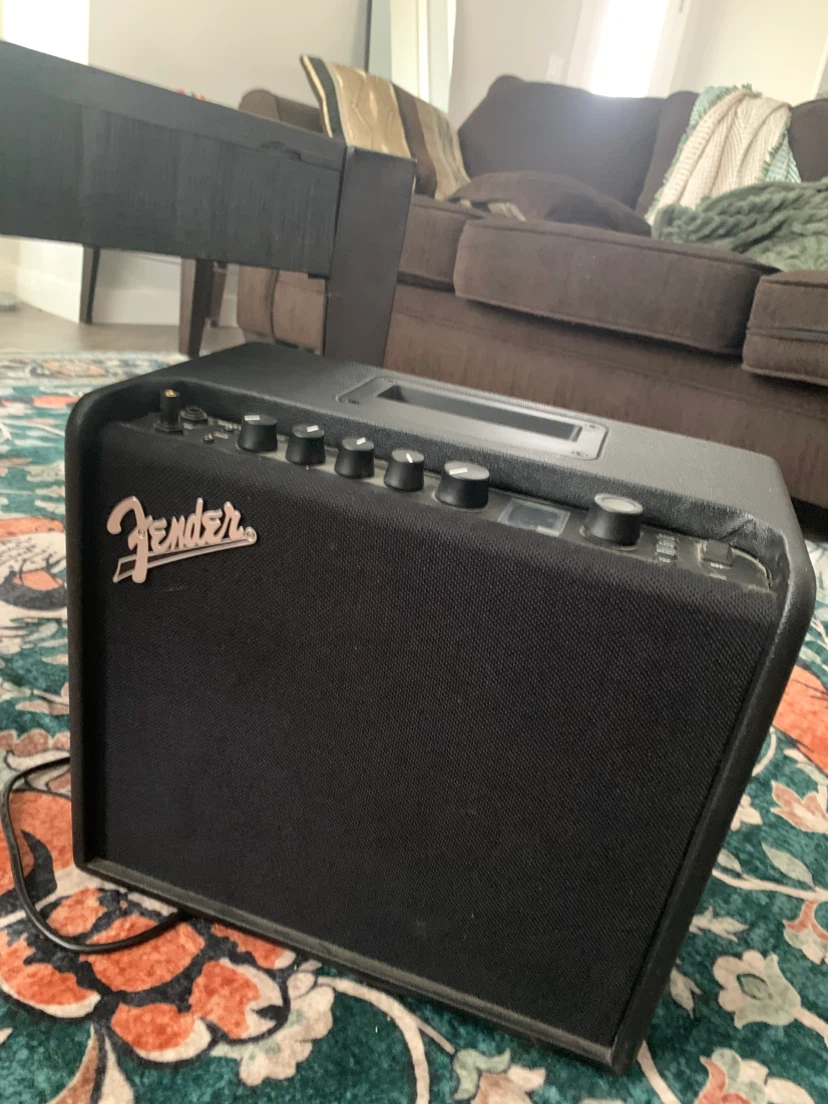 Fender Mustang LT25 Guitar Amplifier
