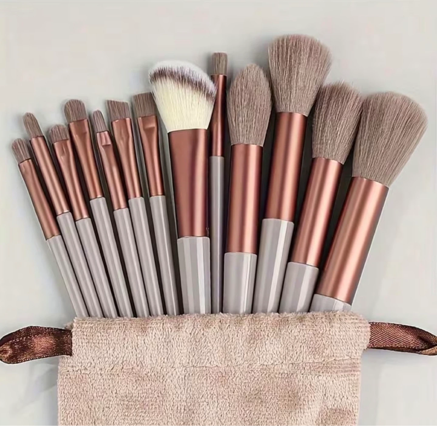 NEW 13-Piece Rose Gold Makeup Brush Set - photo 3