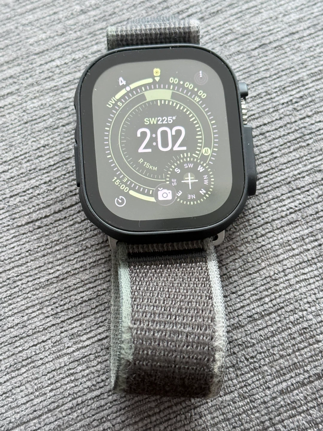 Apple Watch Ultra 2 (49mm Titanium) – Mint Condition