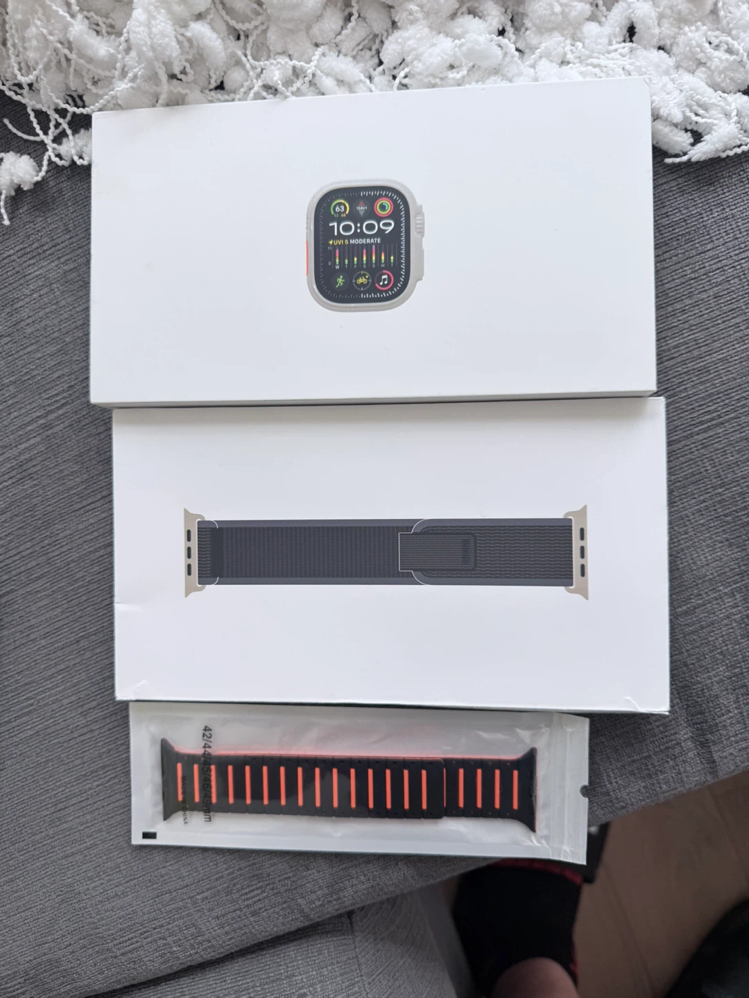 Apple Watch Ultra 2 (49mm Titanium) – Mint Condition - photo 3