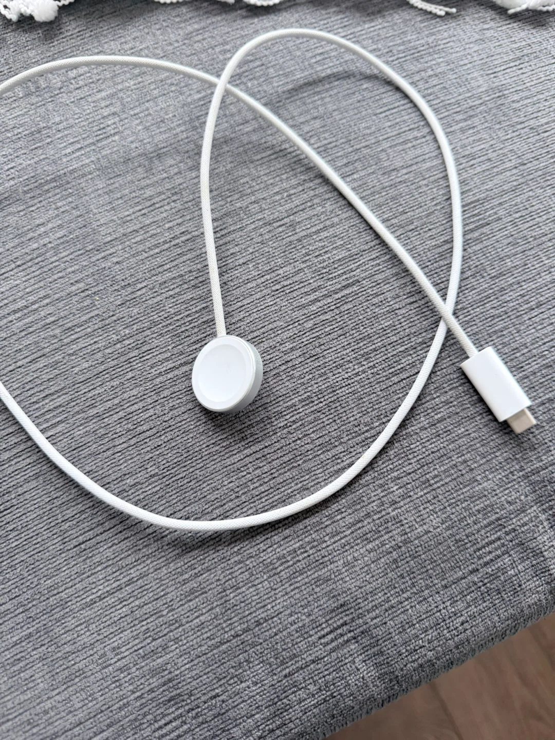 Apple Watch Ultra 2 (49mm Titanium) – Mint Condition - photo 4