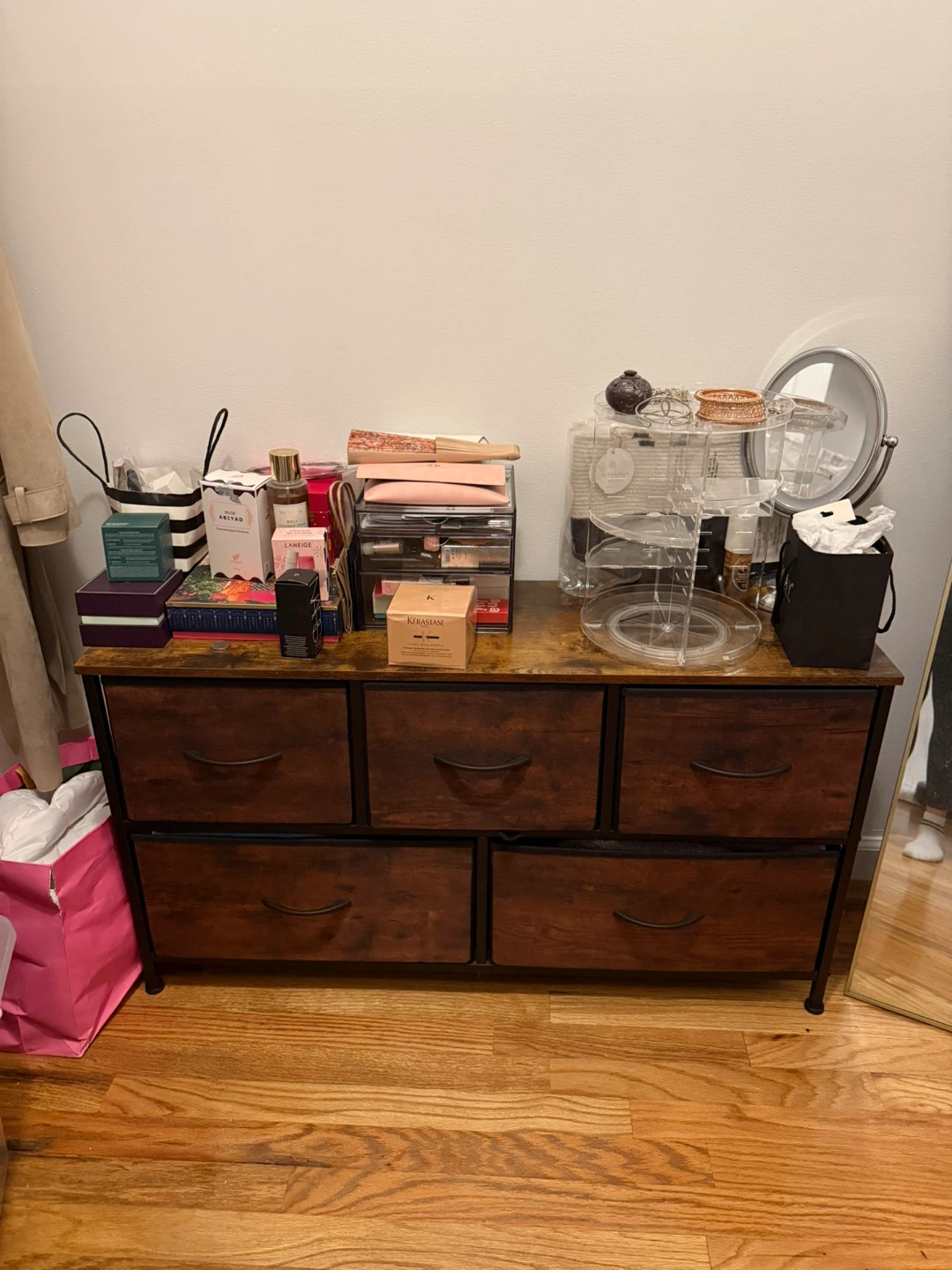 Wooden Dresser with 6 Drawers