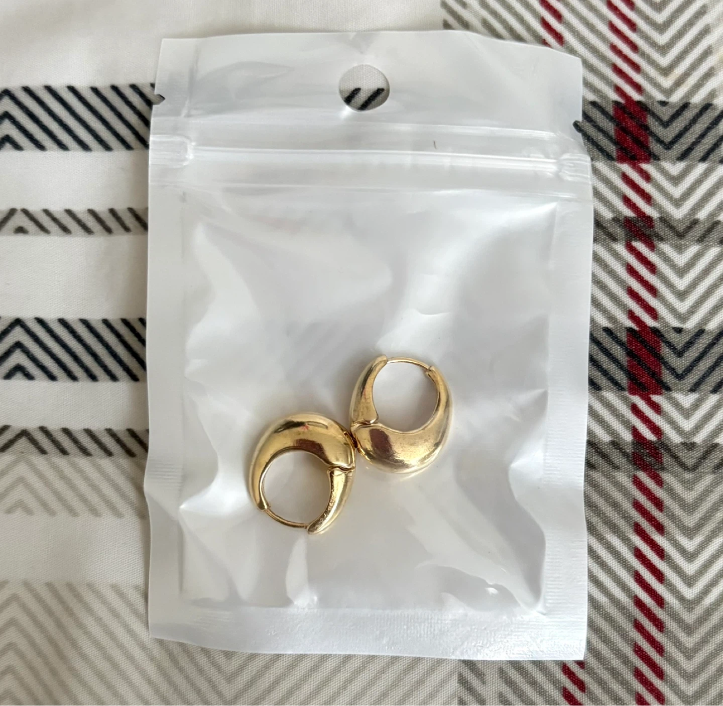 Metal Style Geometric Ear Cuffs Korean earrings. - photo 2