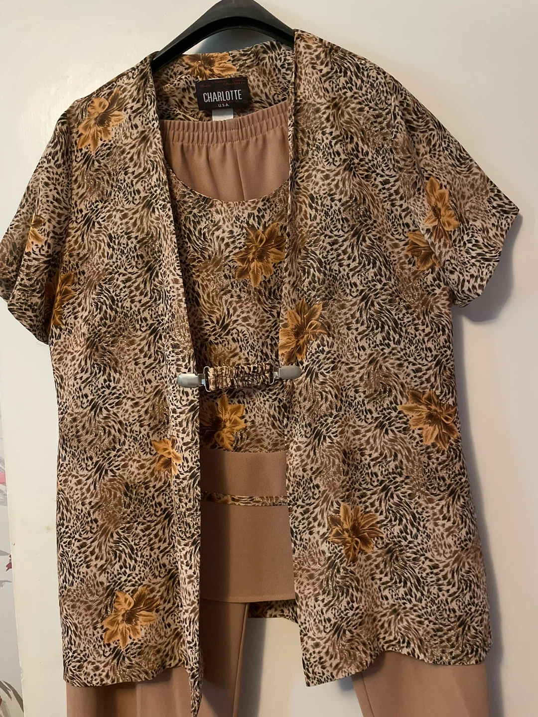 Charlotte USA Women's 3-Piece Outfit - photo 3