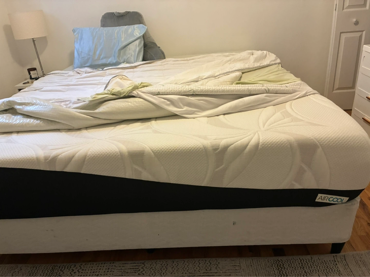 Beautyrest ComforPedic "AirCool" Mattress + spring box - photo 3