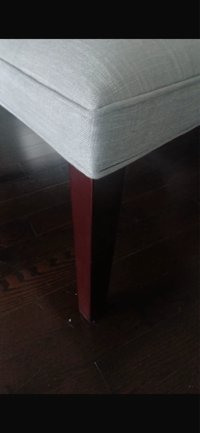 6  hardly used  chairs ..pet free smoke  free - photo 3