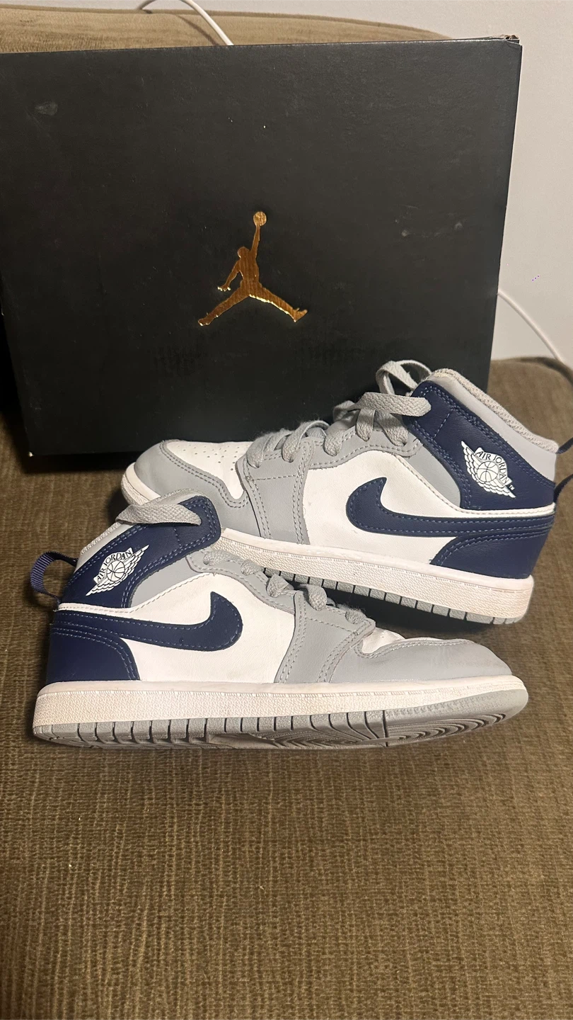 Jordan 1 Mid (PS) Kids Shoes - photo 2