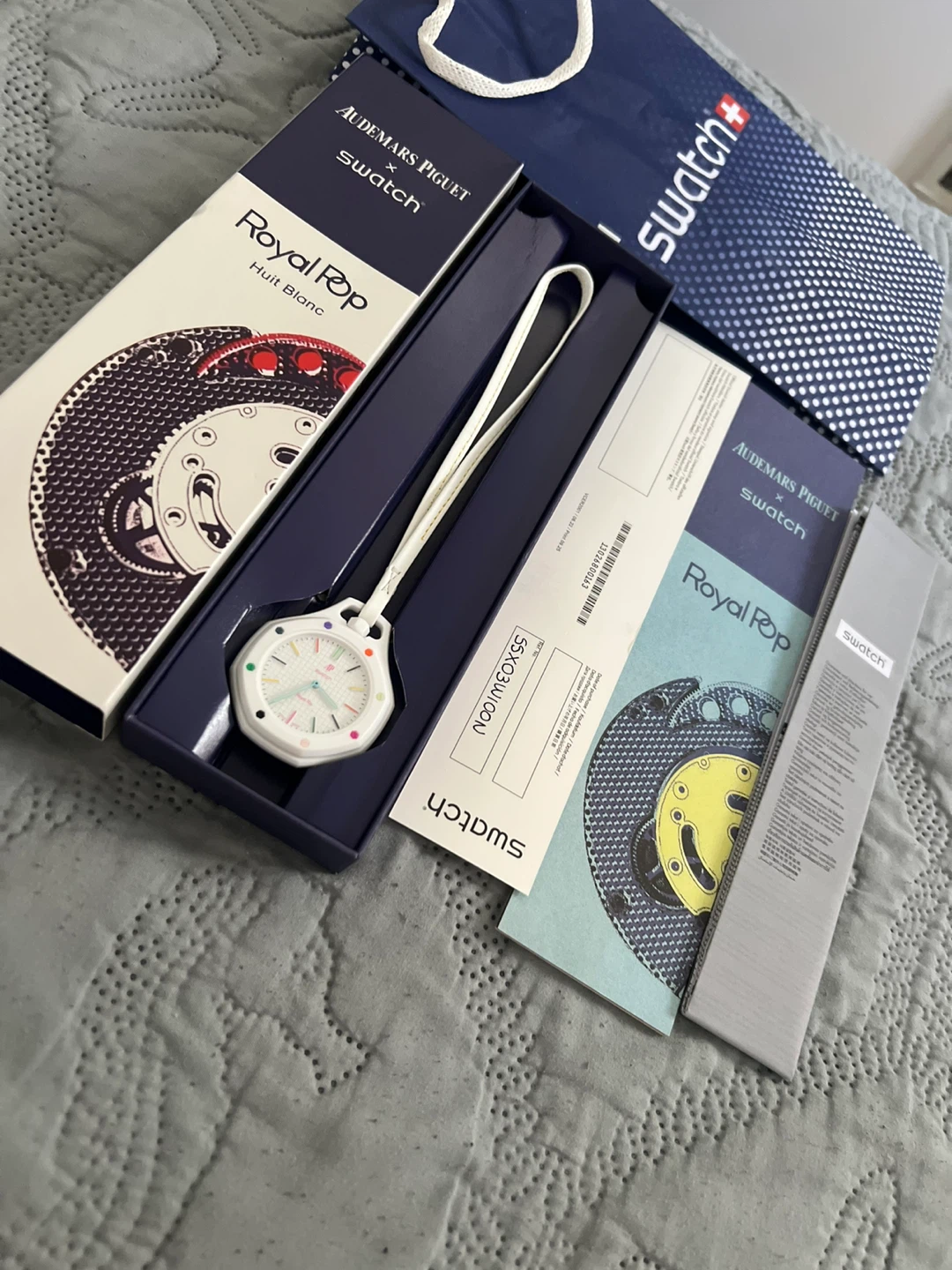 AP Royal Pop Swatch x Watch Huit Blanc Delivery Availble - photo 4