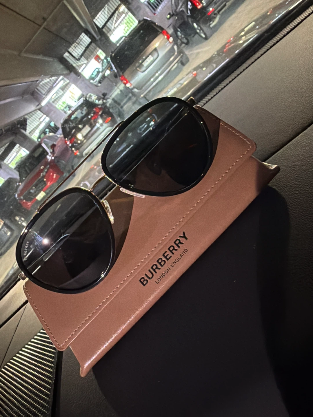 Burberry Sunglasses - photo 3