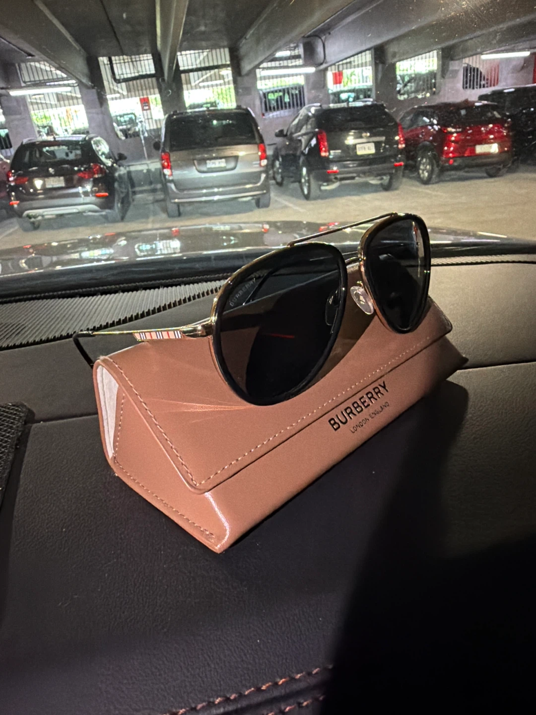 Burberry Sunglasses - photo 4