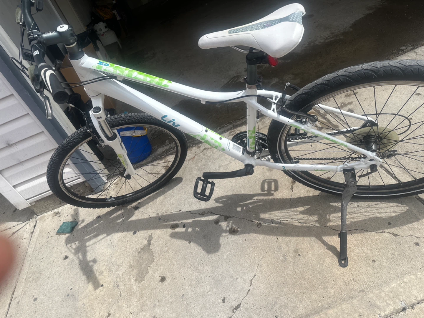 Liv Enchant Mountain Bike by Giant - photo 2