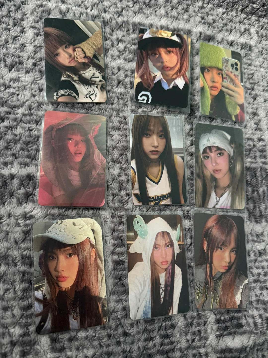 NewJeans Photocards - photo 2