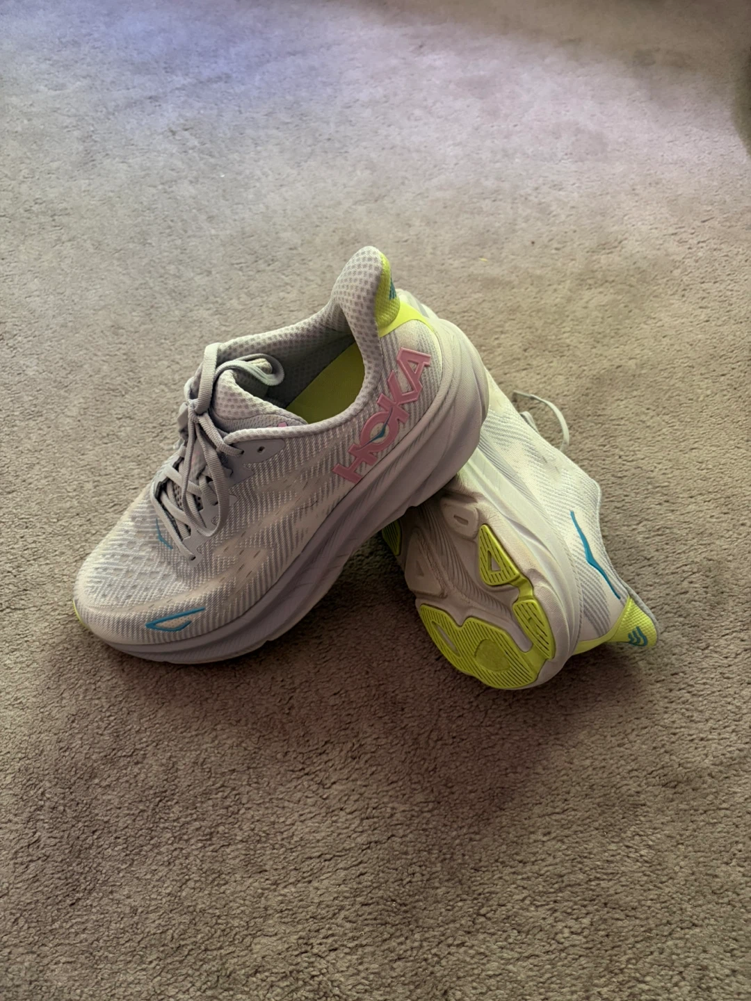 Women’s Hoka Clifton 9 - Size 10D