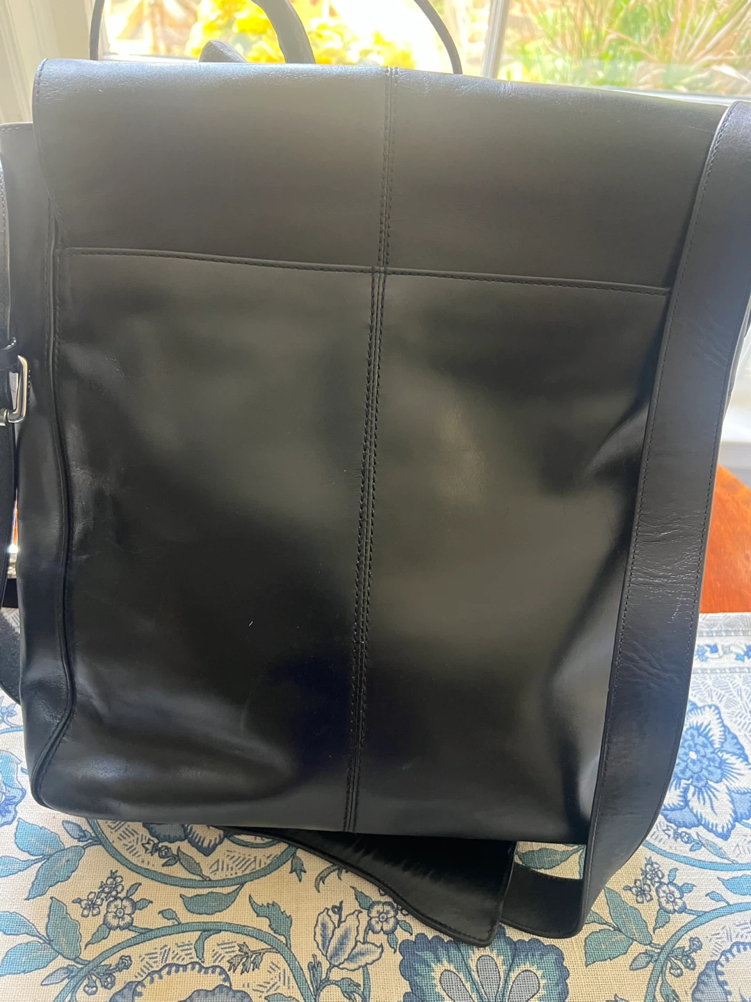 Cole Haan Black Leather Messenger Bag - photo 2