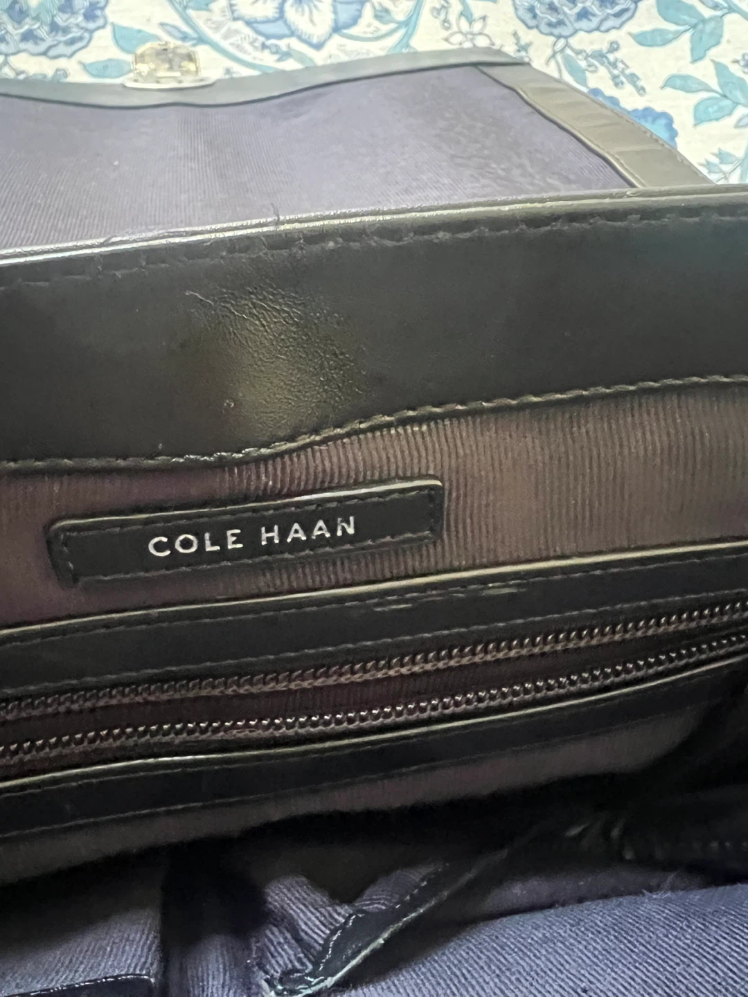 Cole Haan Black Leather Messenger Bag - photo 4