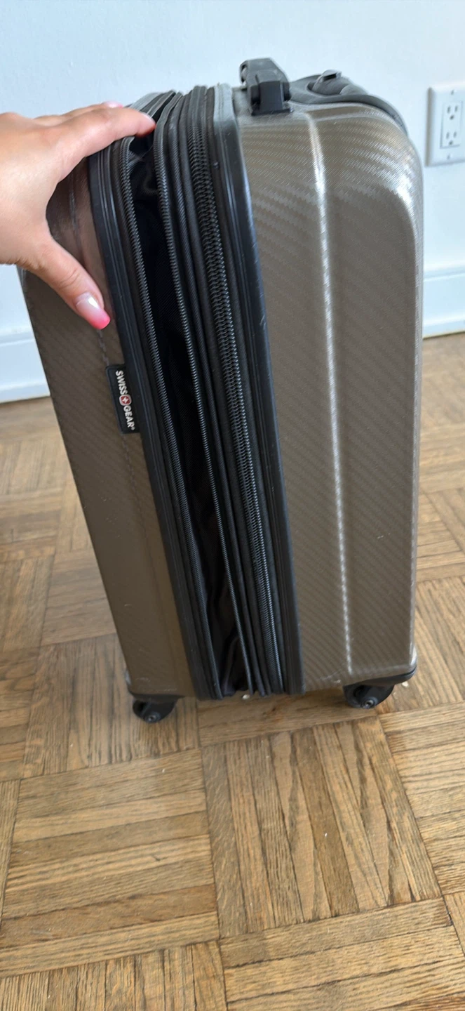 Swiss Gear Carry-On Luggage - photo 5