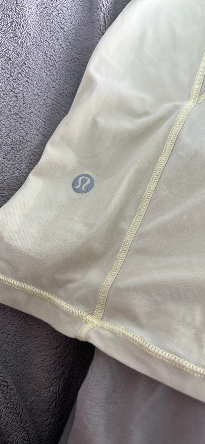 Lululemon lemon ice T-Shirt - photo 3