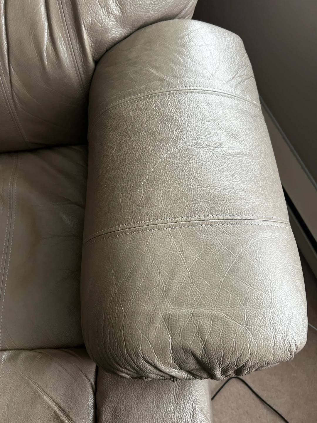 Palliser all-Leather Recliner - photo 3