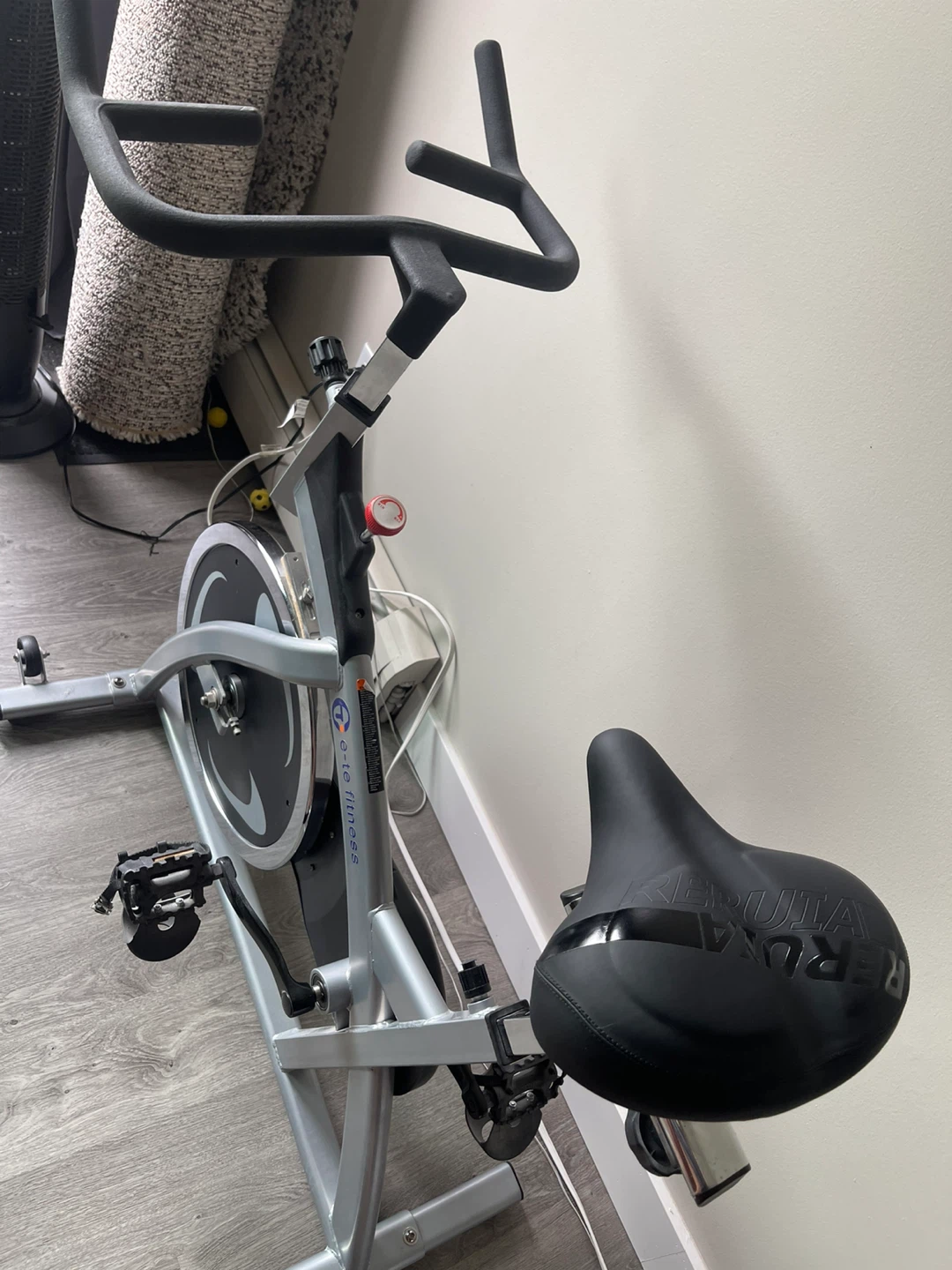 e-te Fitness Spin Bike - photo 2