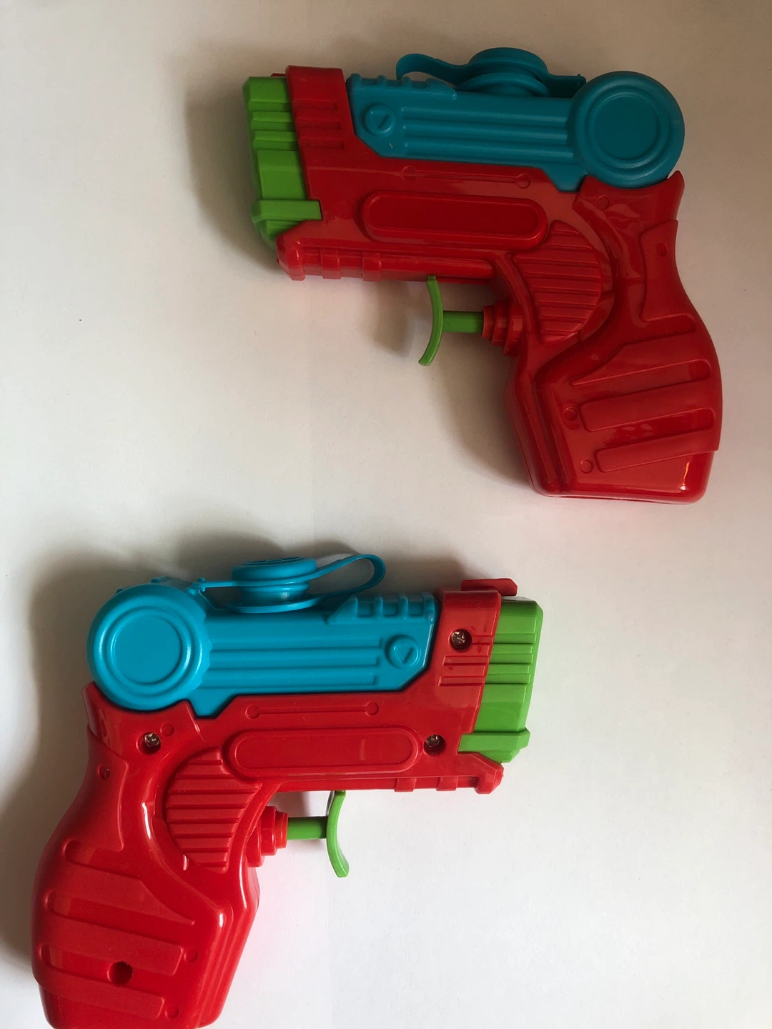 Set of 4 Toy Water Guns - photo 2